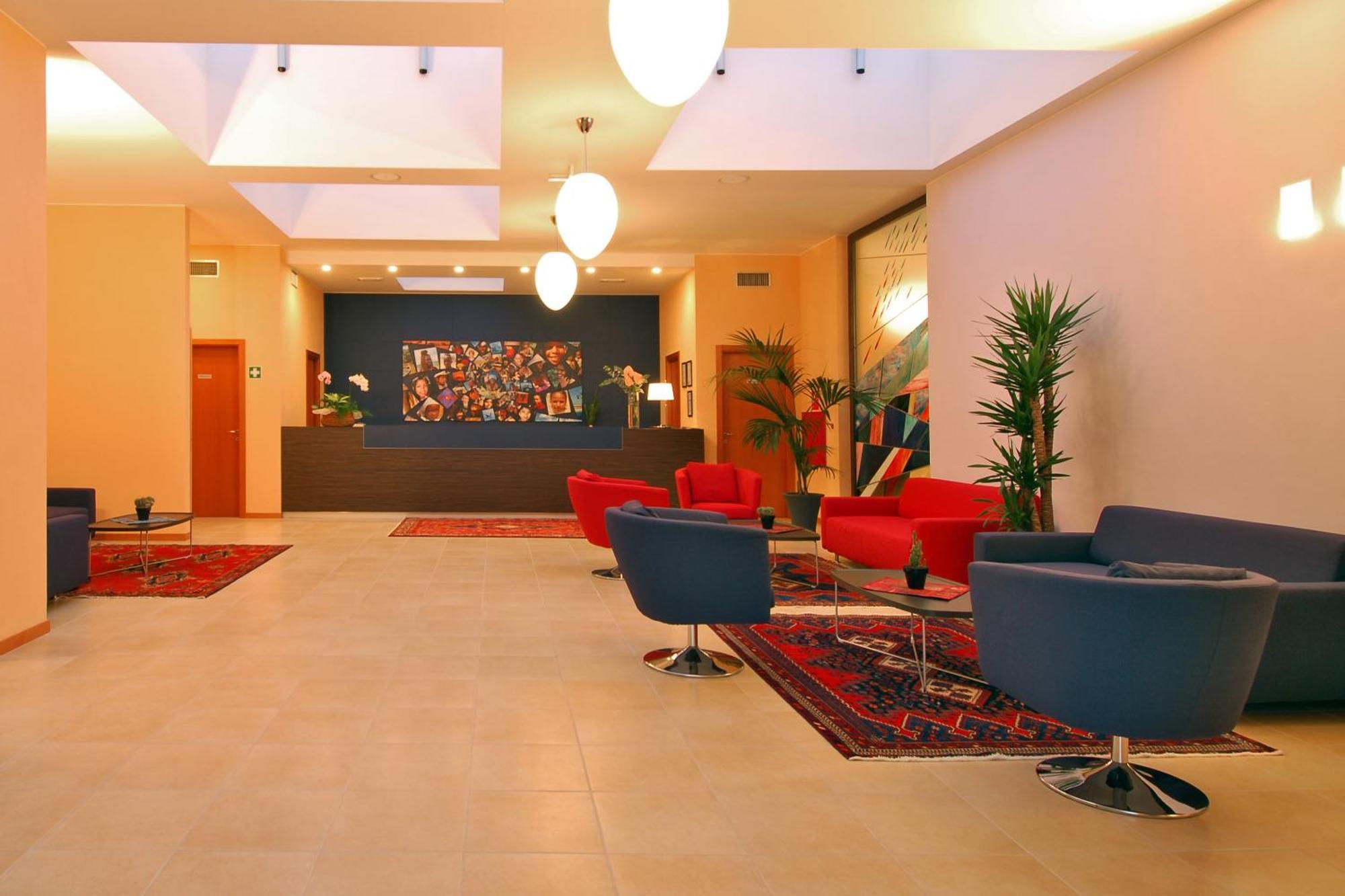 Rosso Frizzante Hotell Sorbara Exteriör bild