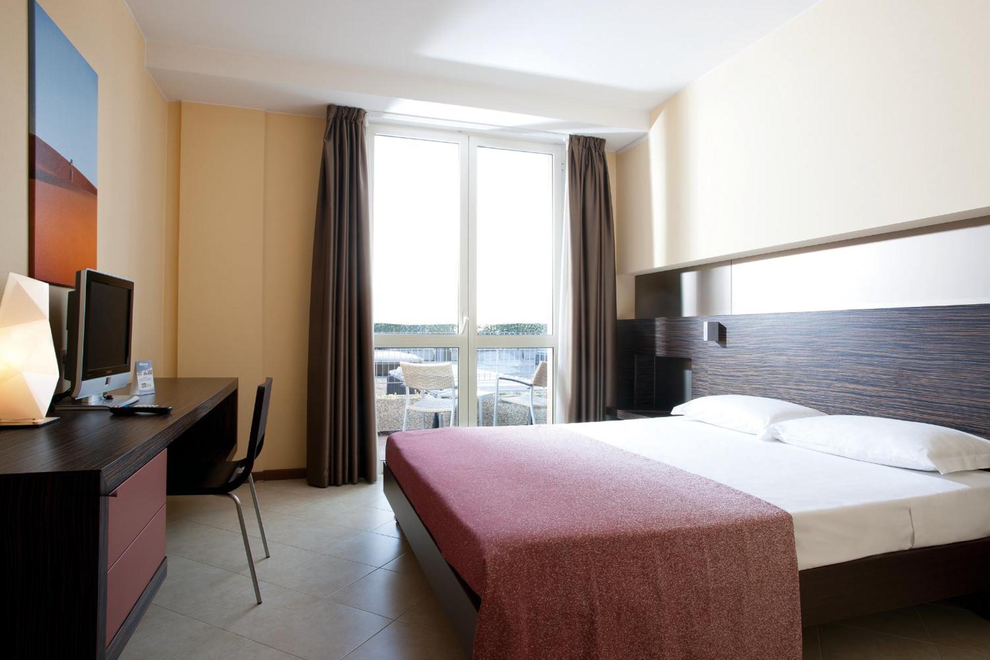 Rosso Frizzante Hotell Sorbara Exteriör bild