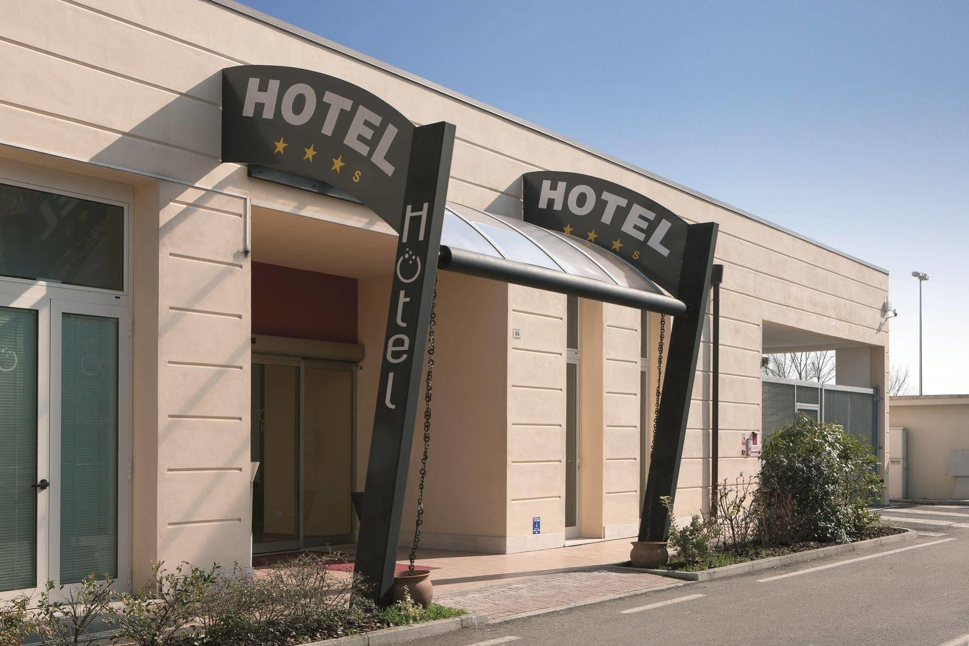 Rosso Frizzante Hotell Sorbara Exteriör bild